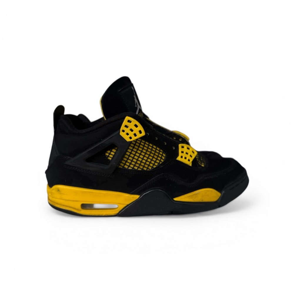 Jordan Retro High-Top Sneakers in Black and Yellow-NO LACE